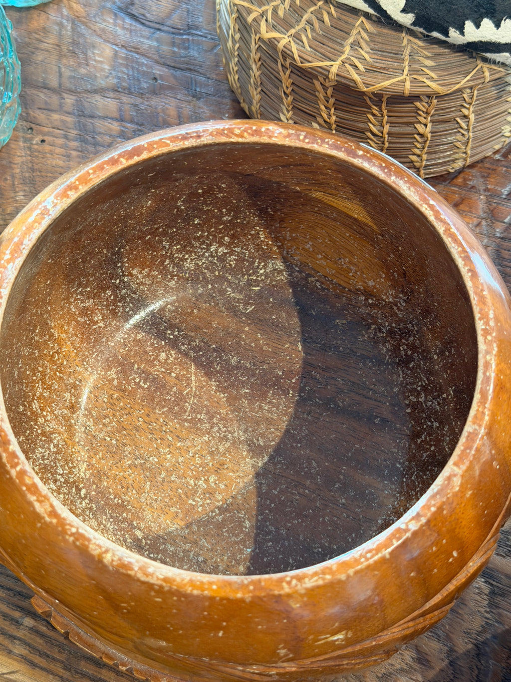 Carved Hawaii Cookie Bowl